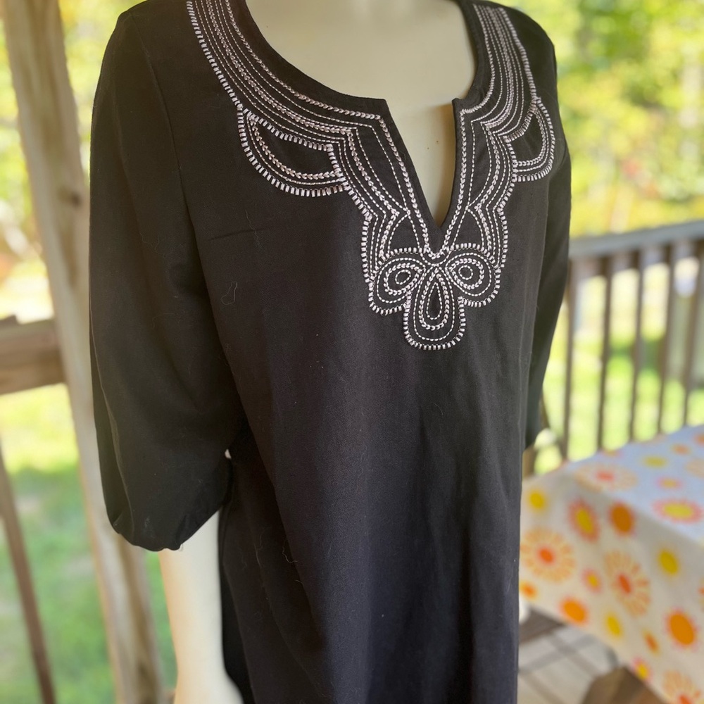 Chic Black Embroidered Tunic for Women